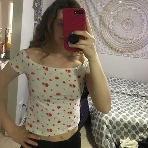 Cropped off the shoulder floral tee